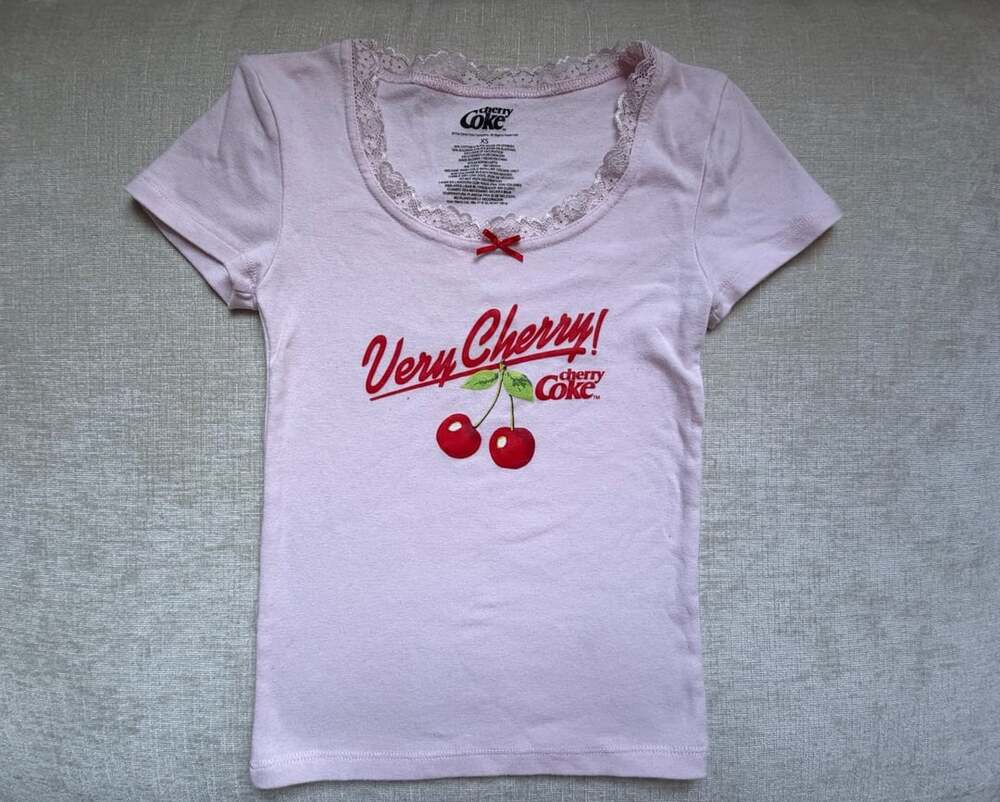 Cherry Coke Pink Lace Trim Y2K Graphic Crop Top Shirt Womens XS